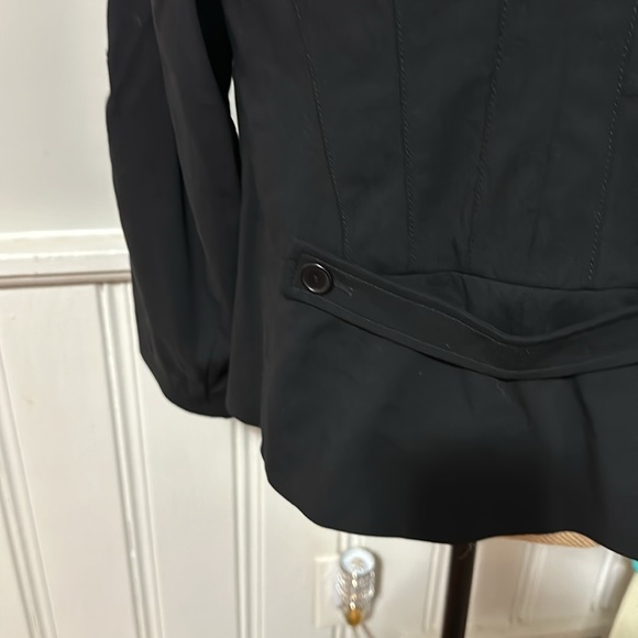 Akris Punto black blazer with polka dot inner lining - Picture 5 of 8